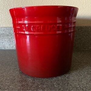 Le Creuset 2.75 QT “Cerise” Red Utensil Holder